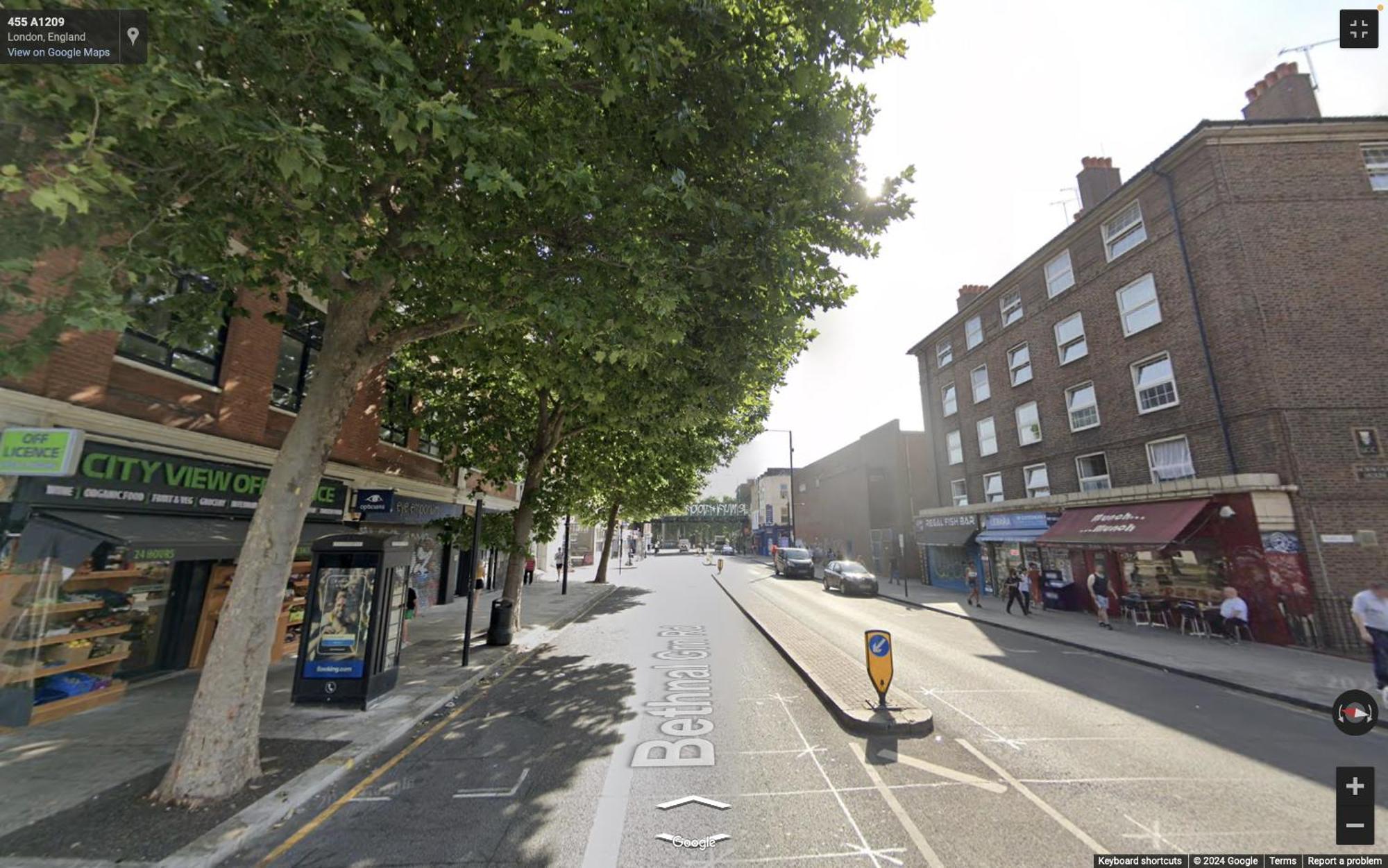 Nice 4 Bedroom Apartment Near City Centre 2-Min Walk To Metro !! Business & Family Friendly!! London Eksteriør billede